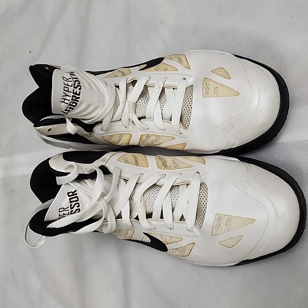Nike Hyper Aggressor Air Max Sneakers size 9